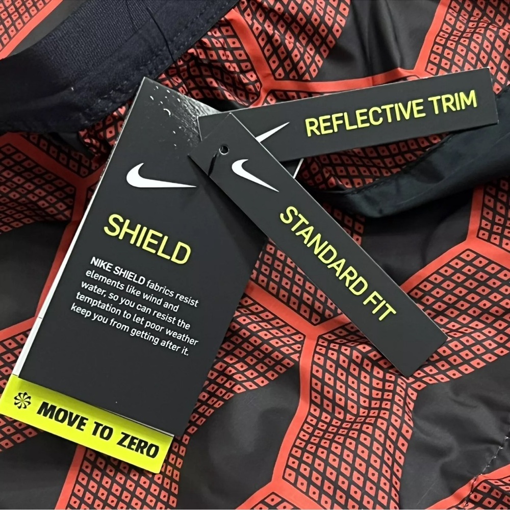 NIKE Shield TEAM KENYA Track Pants - Picture 2 of 8